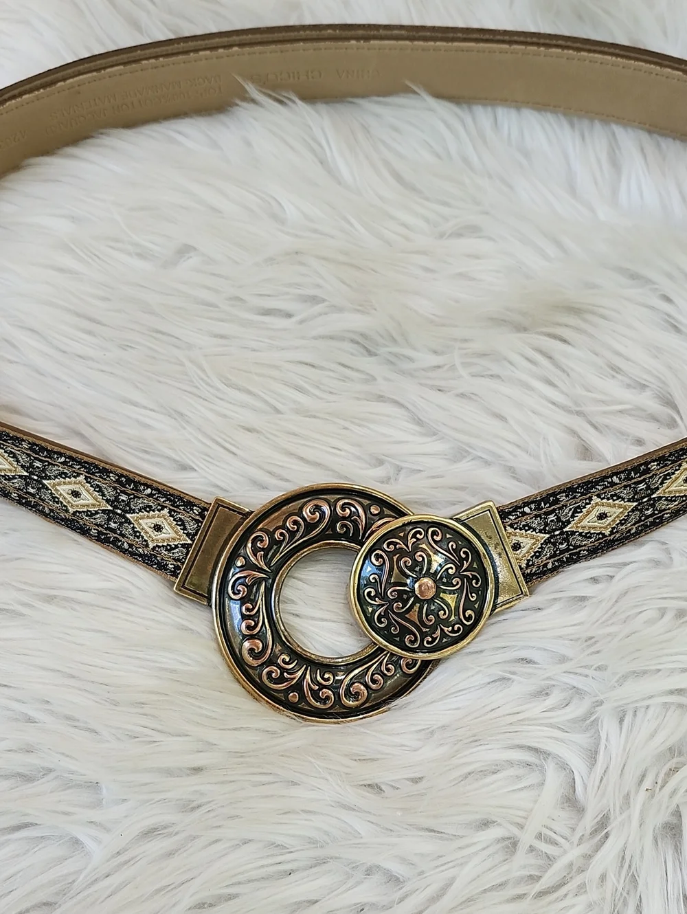 NWOT CHICO'S METAL HOOK BUCKLE AND JACQUARD ADJUSTABLE BELT